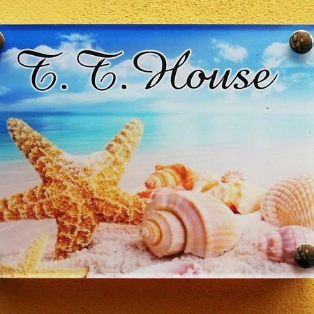 T T House Villa La Spezia Luaran gambar